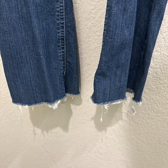 Rich Girl Women's Blue Raw Hem Jeans With Bling On Back Pocket Size 9 - Picture 10 of 12